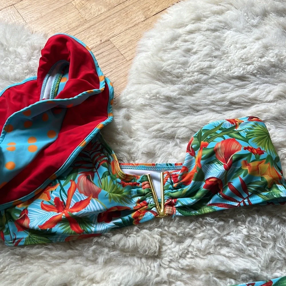 Bikini. - Picture 2 of 3